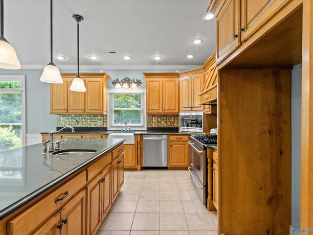15615 Mcculley Mill Road, Athens, AL 35613