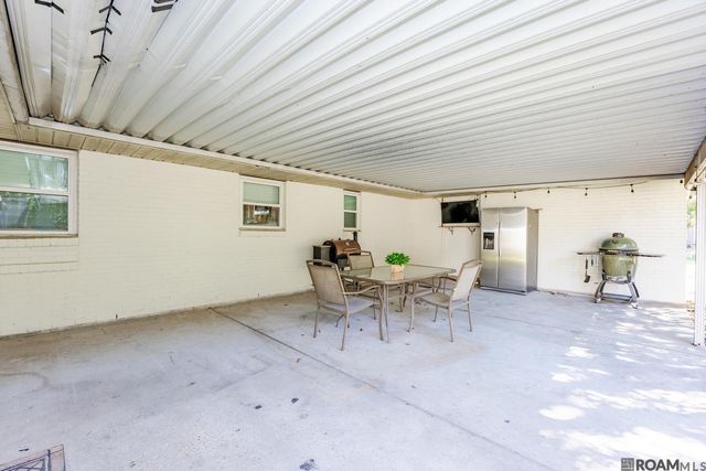 4123 Choctaw Rd, Brusly, LA 70719