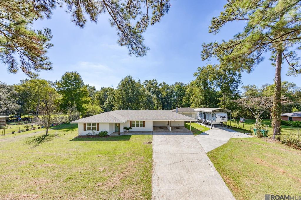 4123 Choctaw Rd, Brusly, LA 70719