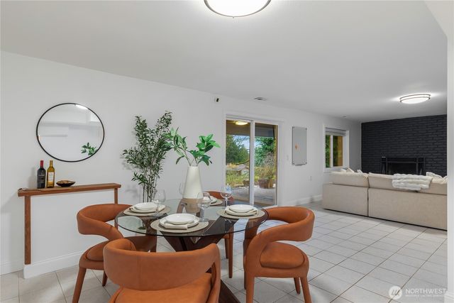 1215 293rd Avenue NE, Carnation, WA 98014