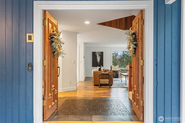 1215 293rd Avenue NE, Carnation, WA 98014