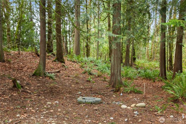 1215 293rd Avenue NE, Carnation, WA 98014