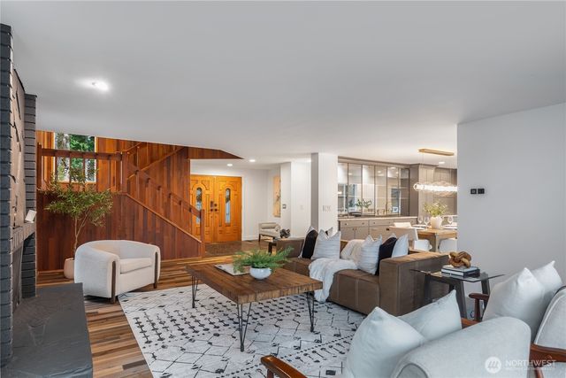 1215 293rd Avenue NE, Carnation, WA 98014