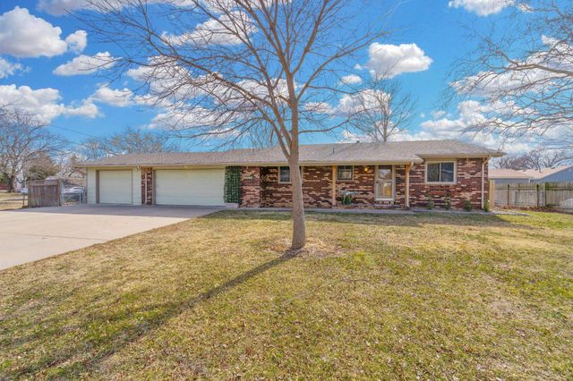 2027 W 27th St N, Wichita, KS 67204