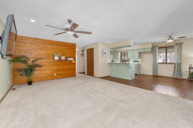 2027 W 27th St N, Wichita, KS 67204