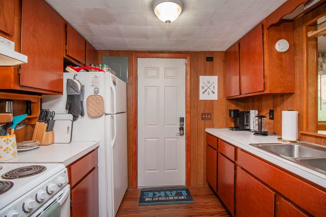 6 Beach Street, Alton, NH 03810