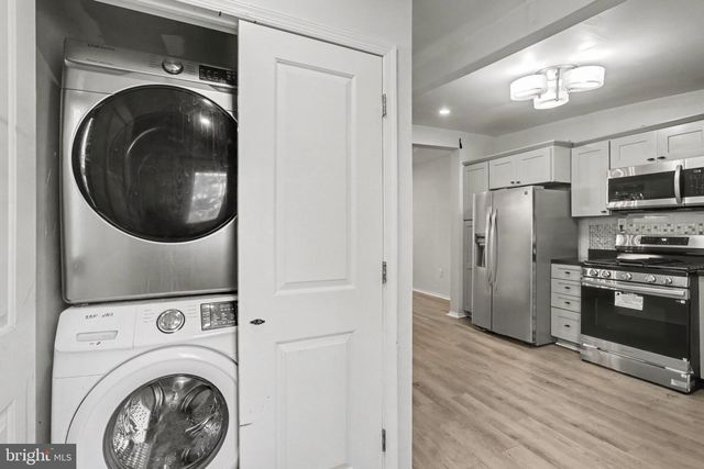 31 CHESTNUT ST, Steelton, PA 17113