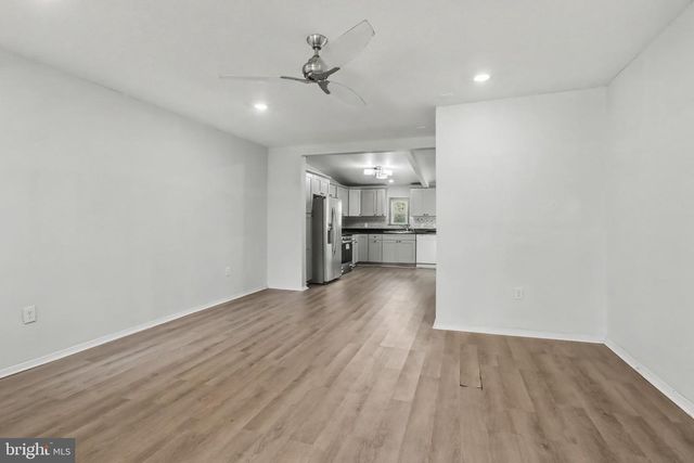 31 CHESTNUT ST, Steelton, PA 17113