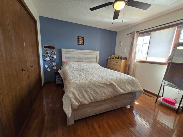 812 10th Avenue, Fulton, IL 61252