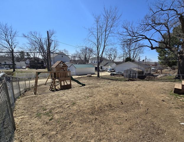 812 10th Avenue, Fulton, IL 61252