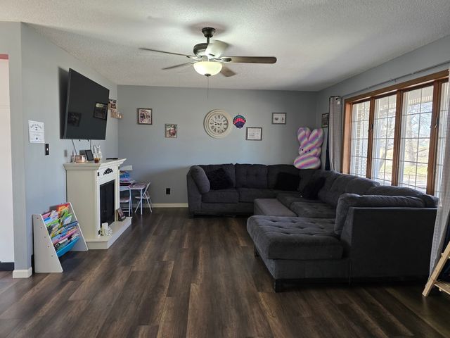 812 10th Avenue, Fulton, IL 61252