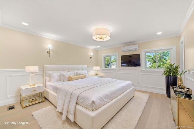 1059 Denton Avenue, Manhasset Hills, NY 11040