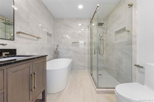 1059 Denton Avenue, Manhasset Hills, NY 11040