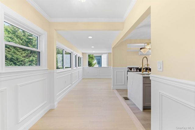 1059 Denton Avenue, Manhasset Hills, NY 11040