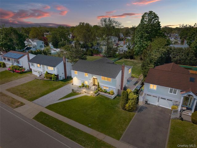 1059 Denton Avenue, Manhasset Hills, NY 11040
