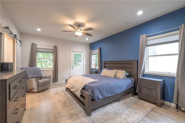 9130 McGee Street, Kansas City, MO 64114