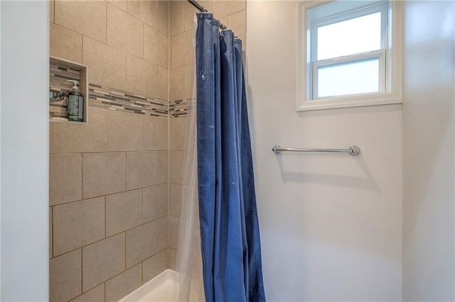 9130 McGee Street, Kansas City, MO 64114