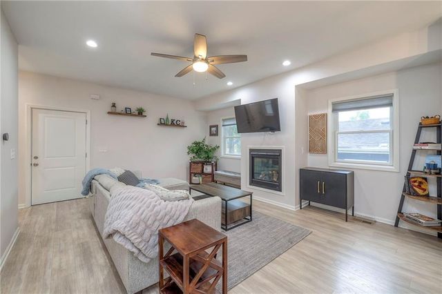 9130 McGee Street, Kansas City, MO 64114