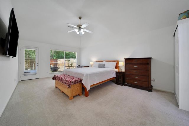 67 N Veranda Ridge Drive, The Woodlands, TX 77382