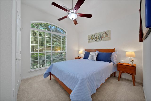 67 N Veranda Ridge Drive, The Woodlands, TX 77382