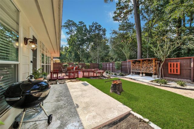 67 N Veranda Ridge Drive, The Woodlands, TX 77382