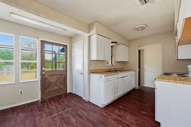 113 Willow Drive, Pottsboro, TX 75076