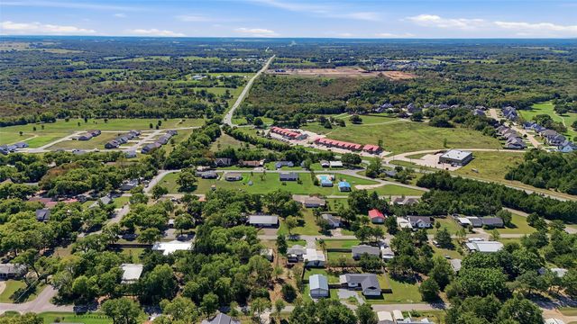 113 Willow Drive, Pottsboro, TX 75076