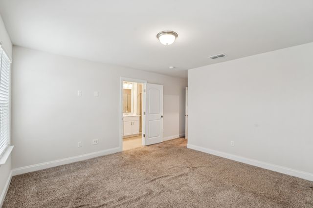 1938 Cascade Ct, Lebanon, TN 37087