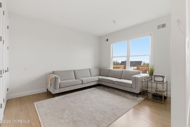 15 Payne Avenue, Lakewood, NJ 08701