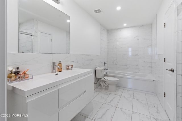 15 Payne Avenue, Lakewood, NJ 08701