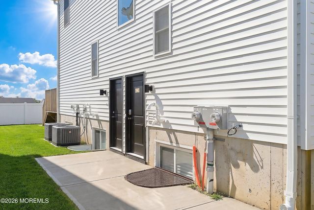 15 Payne Avenue, Lakewood, NJ 08701