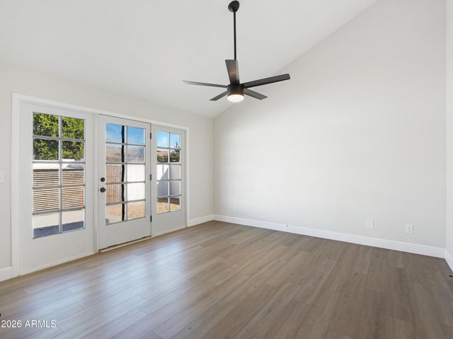 1960 E KRISTA Way, Tempe, AZ 85284