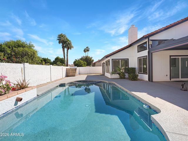 1960 E KRISTA Way, Tempe, AZ 85284