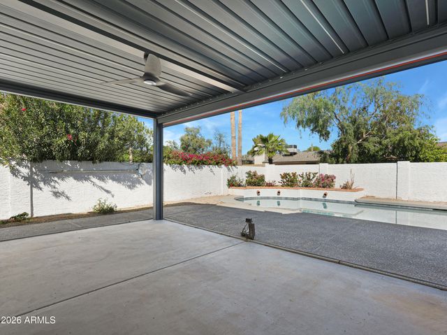 1960 E KRISTA Way, Tempe, AZ 85284