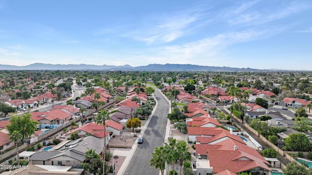 1960 E KRISTA Way, Tempe, AZ 85284