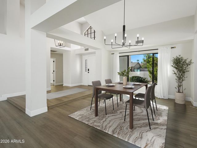 1960 E KRISTA Way, Tempe, AZ 85284