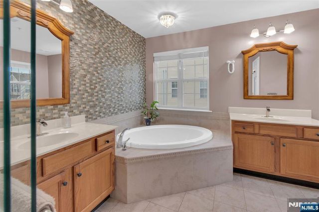 22 Marina Drive, Bayonne, NJ 07002