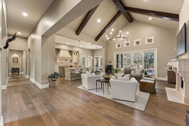 17600 Flagler DR, Austin, TX 78738