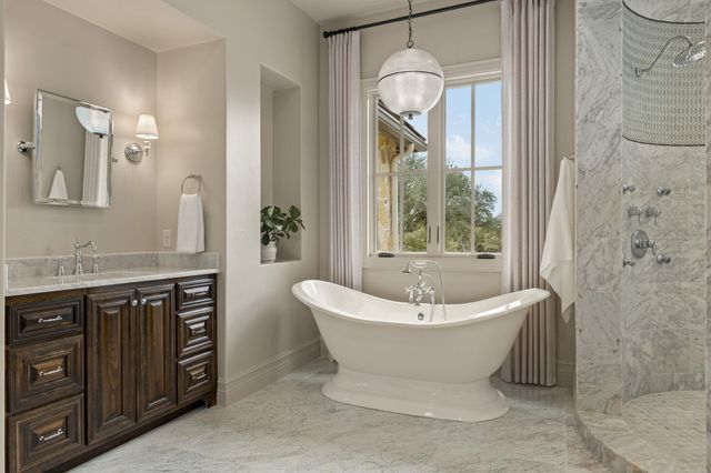 17600 Flagler DR, Austin, TX 78738