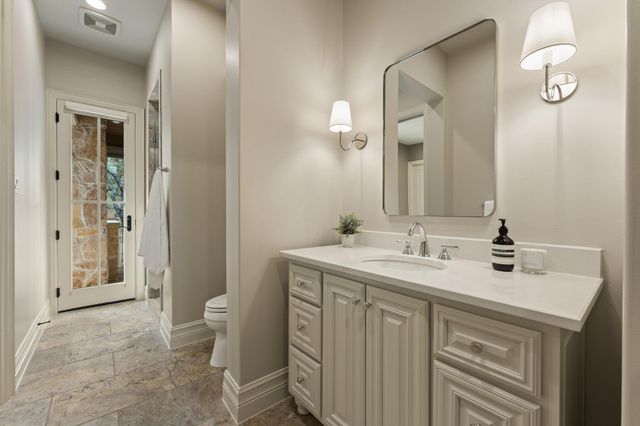 17600 Flagler DR, Austin, TX 78738