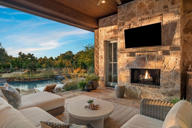 17600 Flagler DR, Austin, TX 78738