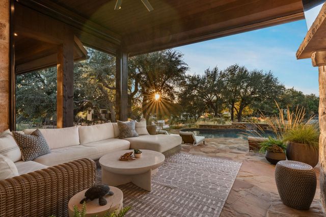 17600 Flagler DR, Austin, TX 78738