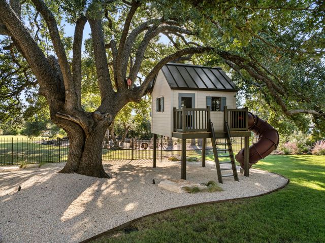 17600 Flagler DR, Austin, TX 78738