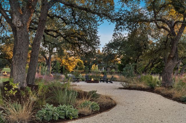 17600 Flagler DR, Austin, TX 78738