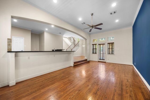 932 W 26th Street B, Houston, TX 77008