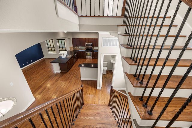 932 W 26th Street B, Houston, TX 77008