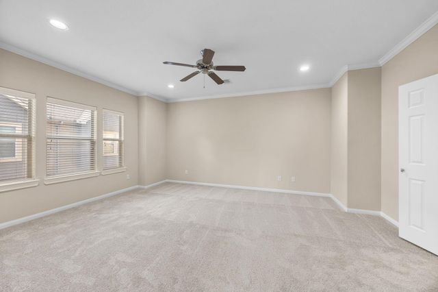 932 W 26th Street B, Houston, TX 77008