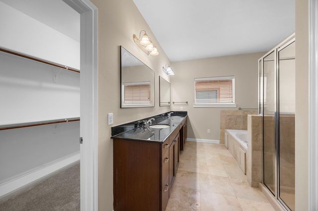 932 W 26th Street B, Houston, TX 77008