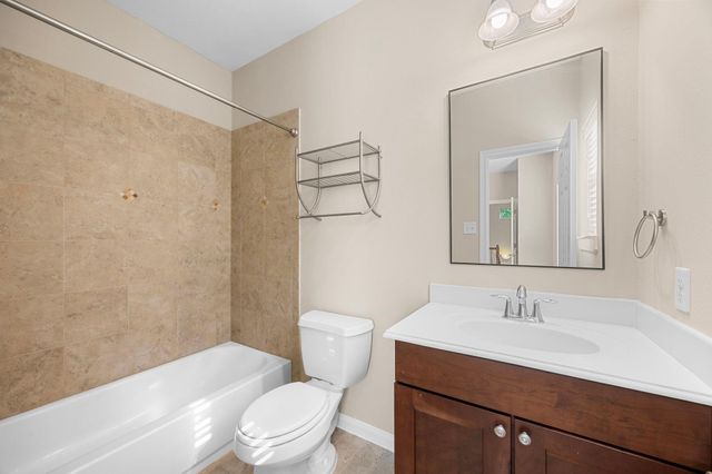 932 W 26th Street B, Houston, TX 77008