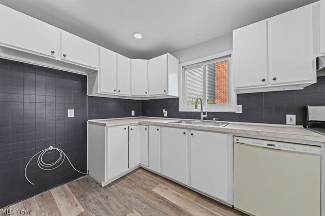 5713 Vickie Lane, Bedford Heights, OH 44146